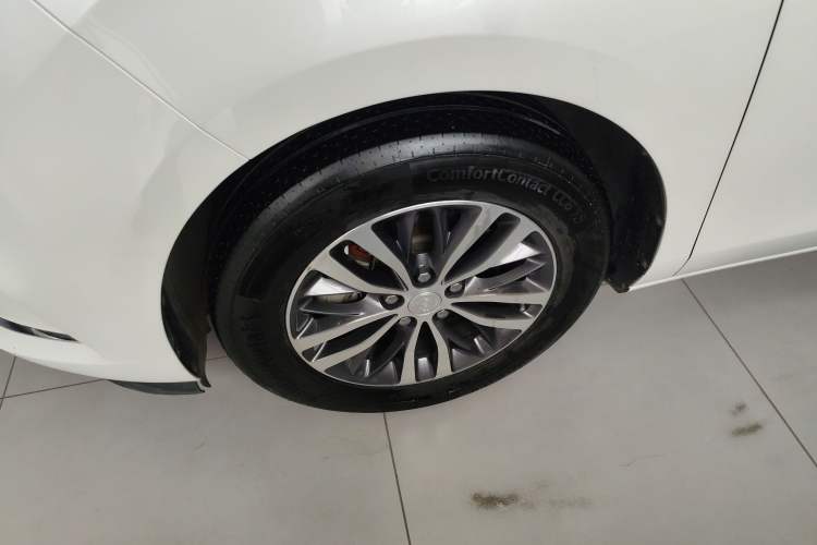 Used Buick GL8 2021 ES Landtrek 653T Comfort Edition