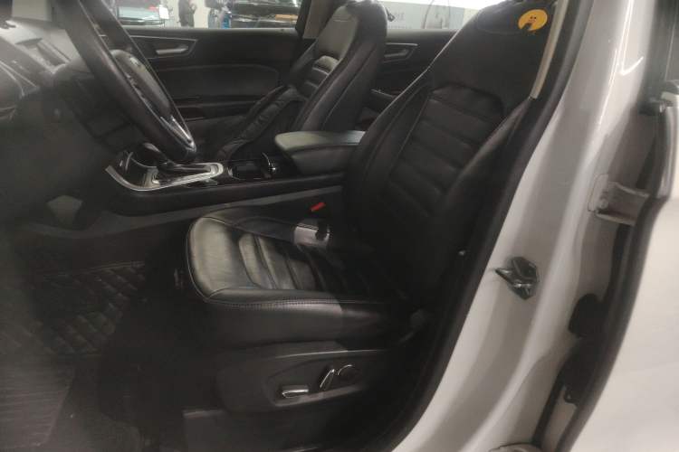 Used Ford Edge 2018 Facelifted EcoBoost 245 Two-Wheel-Drive Platinum Edition 5 Seats China V Emission Standard
