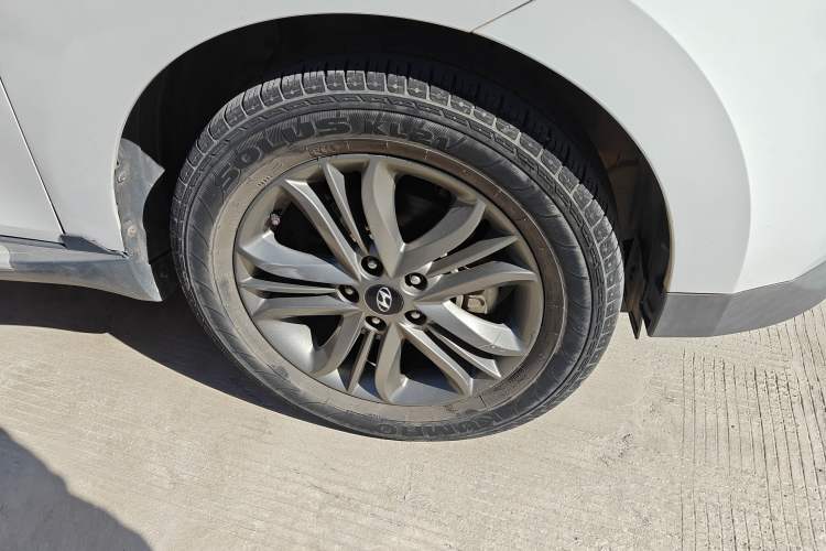 Used Hyundai ix35 2015 2.0L Automatic 2WD Smart Type China IV
