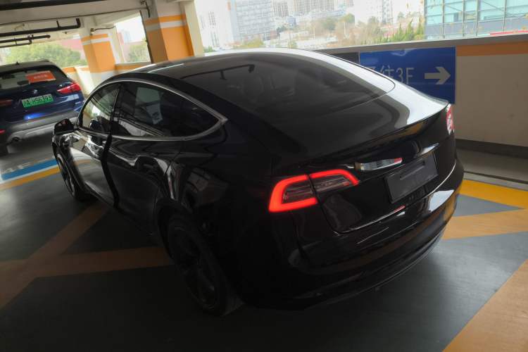 Used Tesla Model 3 2020 Long-Range Rear-Wheel-Drive Version