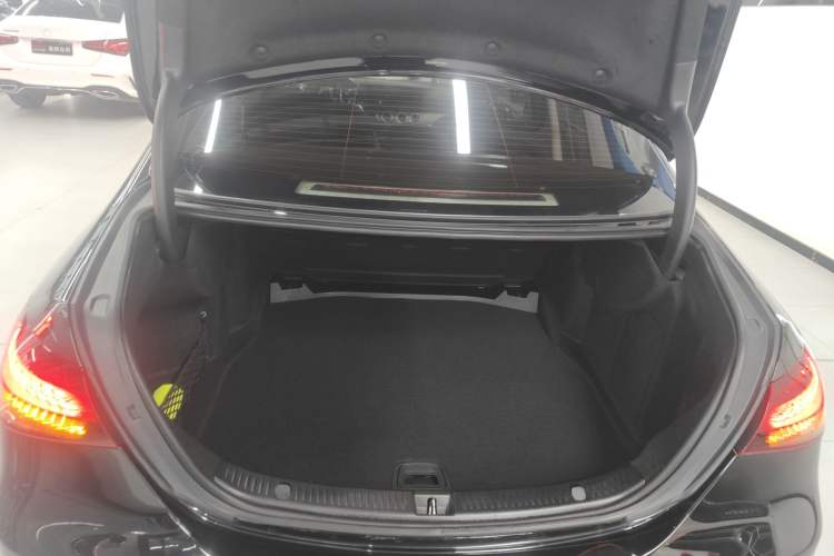 Used Mercedes-Benz E-Class 2023 E 300 L Luxury Model
