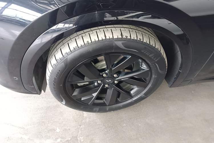 Used Li Auto L7 2023 Pro Model
