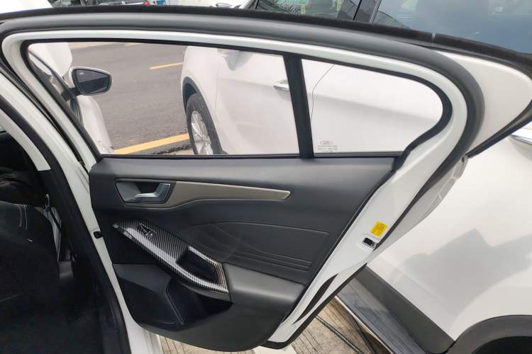 Used Ford Focus 2020 Sedan EcoBoost 180 Automatic Trend Edition
