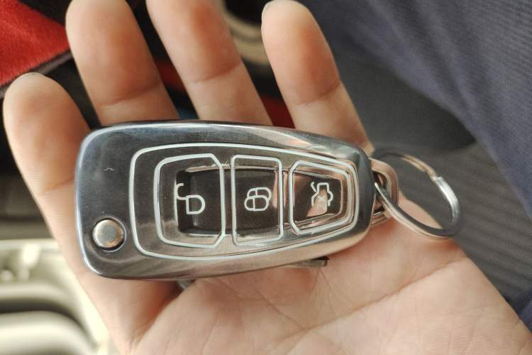 Used Ford Focus 2012 Sedan 1.6L Manual Fashion Edition