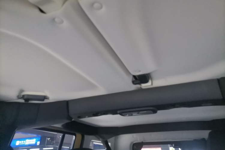 Used  BJ40 2019 2.3T Automatic Four-Wheel Drive Ring the Tower Champion Edition China VI
