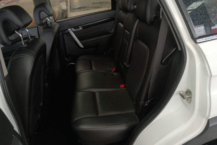 Used Chevrolet Captiva 2014 2.4L Two-Wheel Drive Urban Version 7 Seats