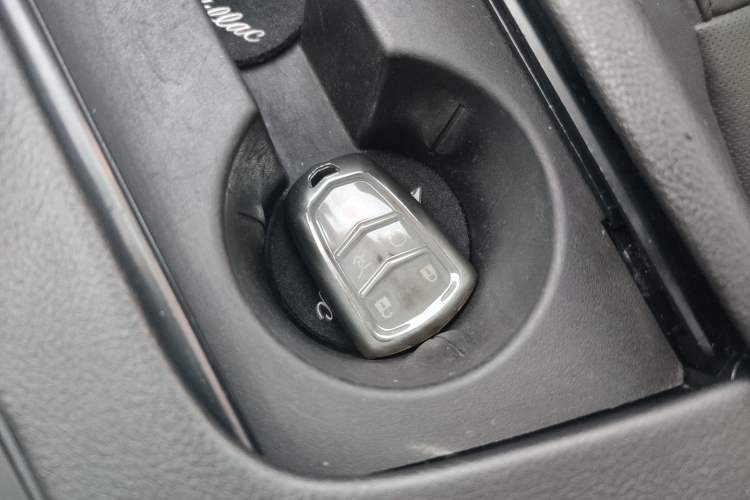 Used Cadillac XT5 2016 25T Luxury Model
