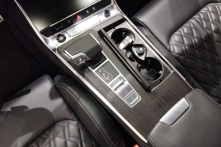 Used Audi A6L 2025 Restyled 45 TFSI quattro Prestige Dynamic Edition