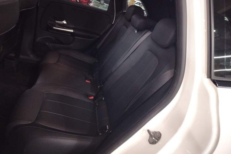 Used Mercedes-Benz B-Class 2022 Updated B 200 Fashion Edition
