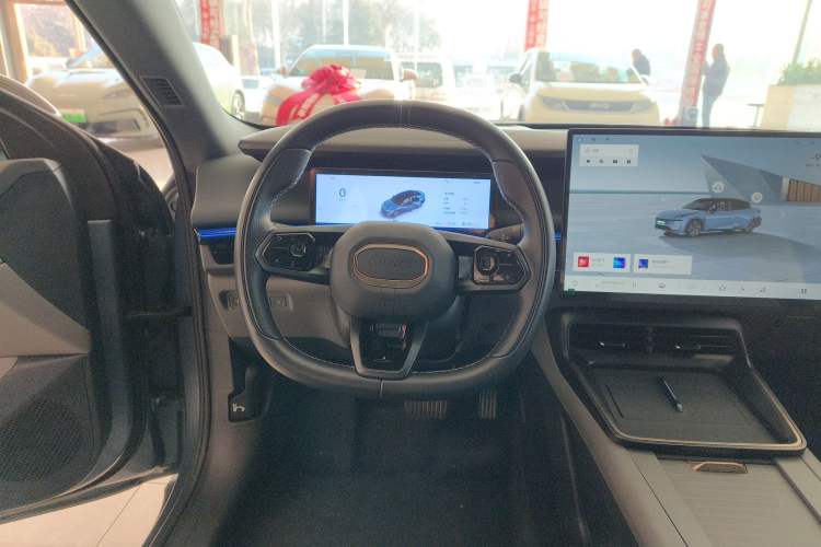 Used Lynk & Co 07 2024 EM-P 126 Long-Range Ultra
