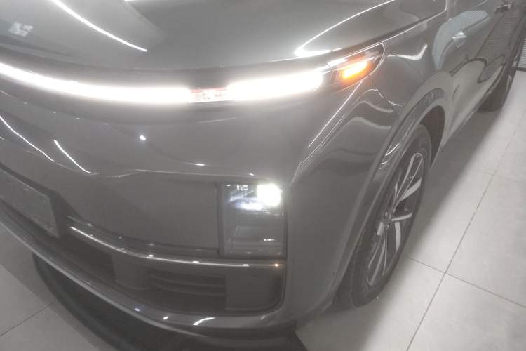 Used Li Auto L8 2023 Pro Model
