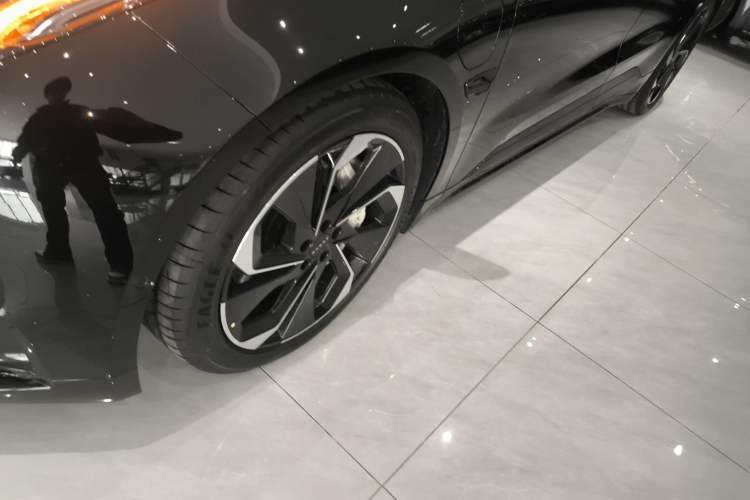 Used Zeekr 001 2023 YOU Edition 100 kWh
