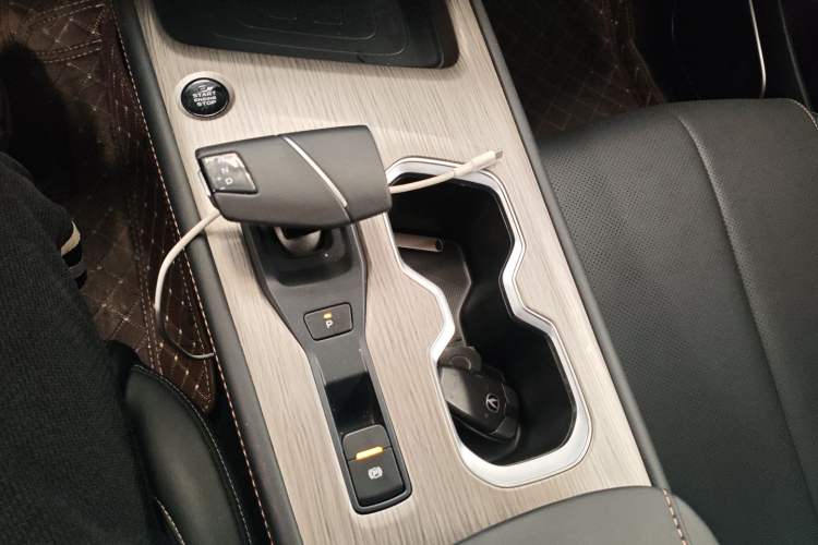 Used Changan X7 PLUS 2024 1.5T Automatic Luxury 7-Seater
