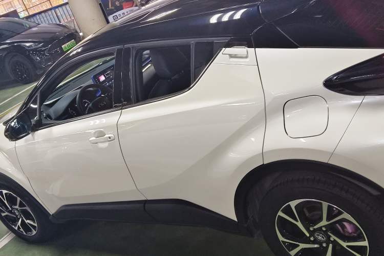 Used Toyota C-HR 2020 2.0L Leading Edition

