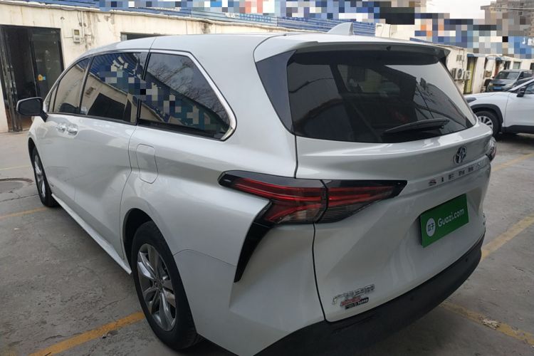 Used Toyota Sienna 2023 2.5L Hybrid Comfort Edition