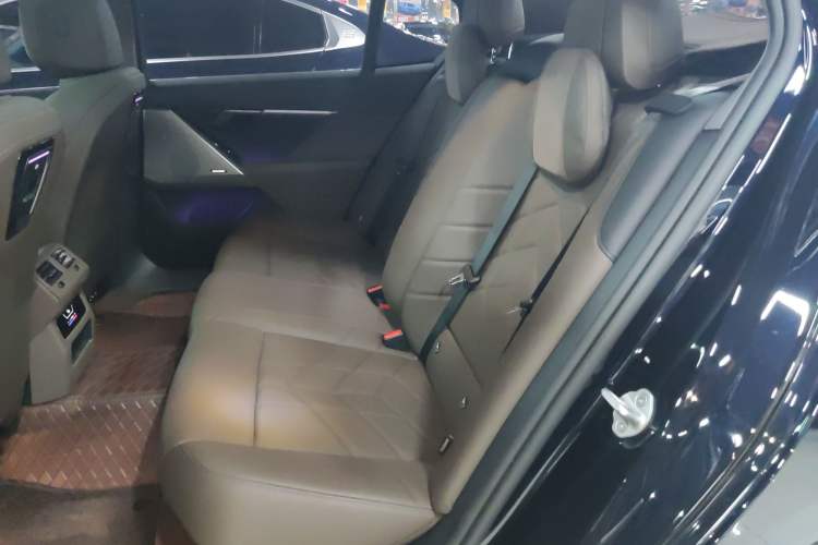 Used BMW 5 Series 2025 530Li Leading Model M Sport Package
