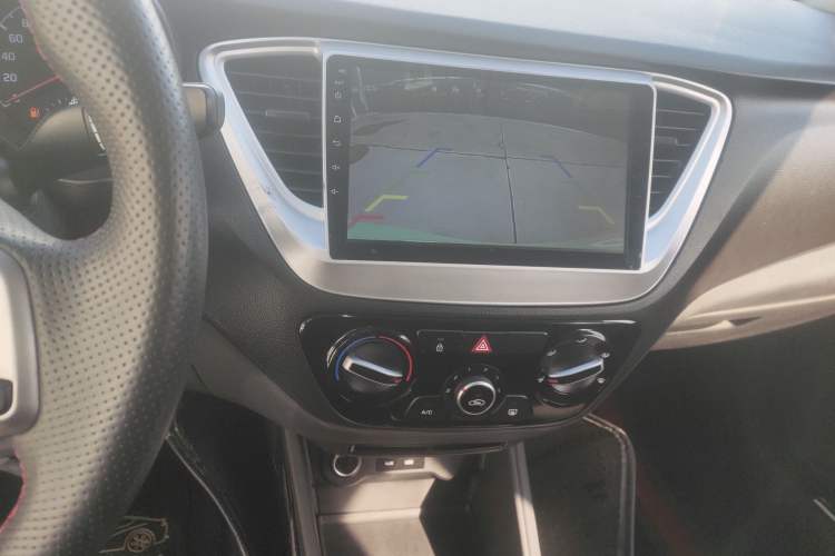 Used Hyundai Verna 2016 1.4L Manual Cool Edition GLS
