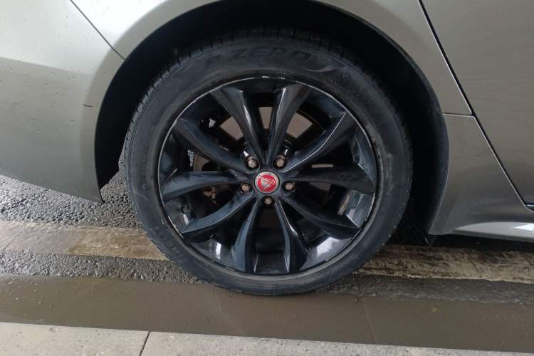 Used Jaguar XFL 2021 XFL 2.0T P250 All-Wheel-Drive Shimmering Black Sport Edition