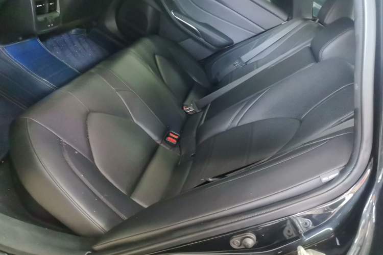 Used Toyota Avalon 2022 Dual-Engine 2.5L Luxury Edition
