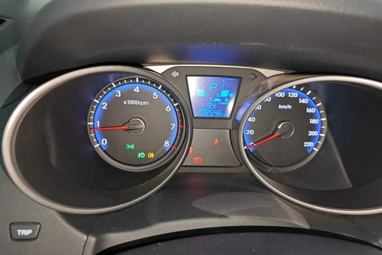 Used Hyundai ix35 2015 2.0L Automatic 2WD Smart Version China V Standard
