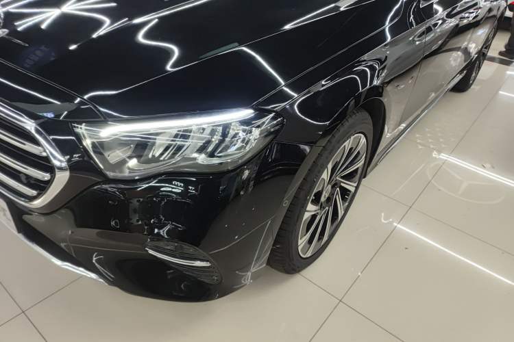 Used Mercedes-Benz E-Class 2024 Facelift E 300 L Luxury Edition
