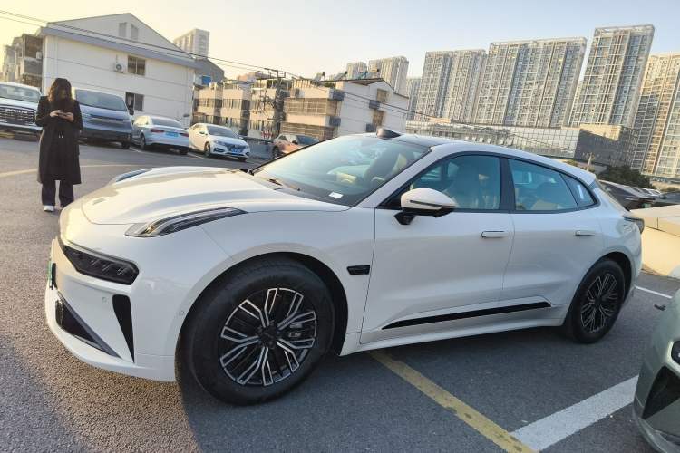 Used Zeekr 001 2025 WE Edition 100 kWh Rear-Wheel Drive