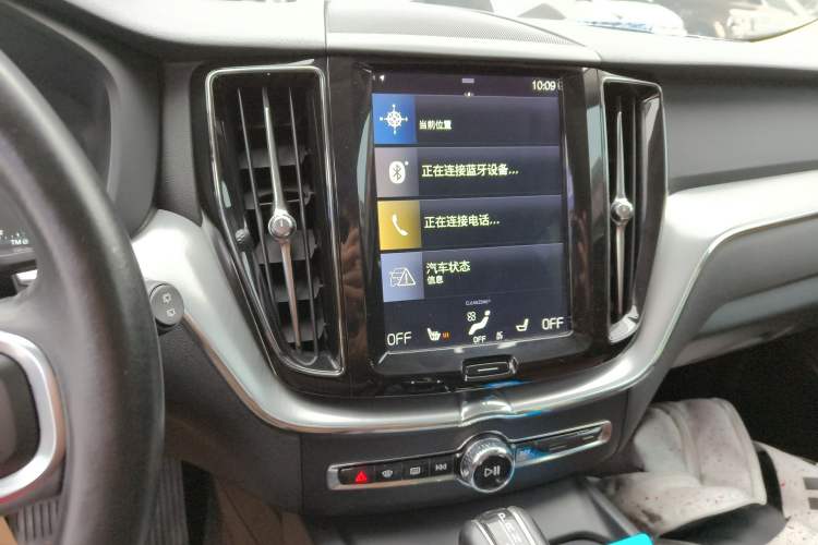 Used Volvo XC60 2019 T5 4x4 Smart Edition China V Standard
