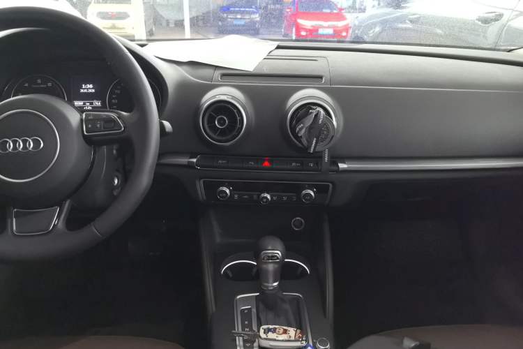 Used Audi A3 2014 Limousine 35 TFSI Automatic Comfort Model