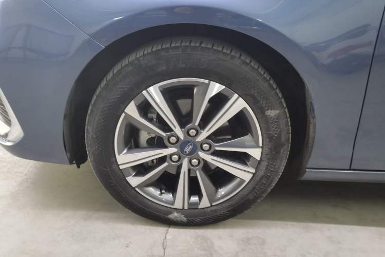 Used Ford Escort 2021 1.5L Automatic Diamond Edition
