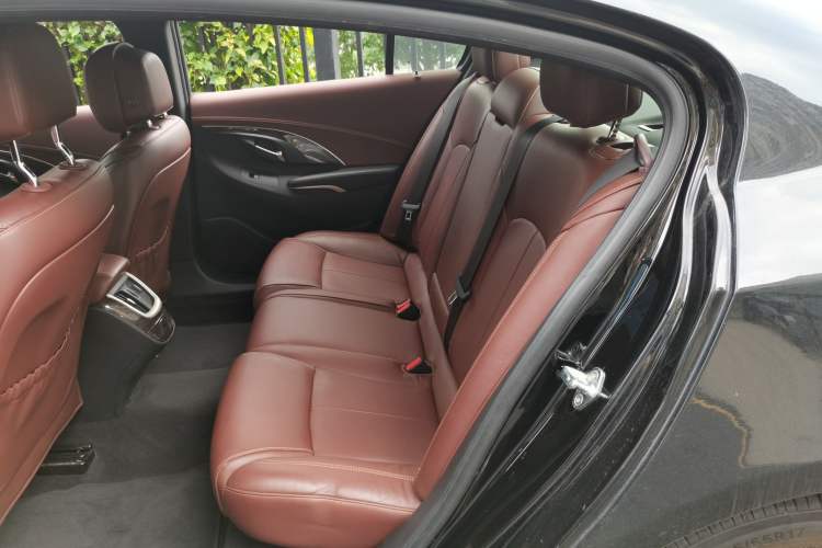 Used Buick LaCrosse 2013 2.4L SIDI Elite Comfort Version
