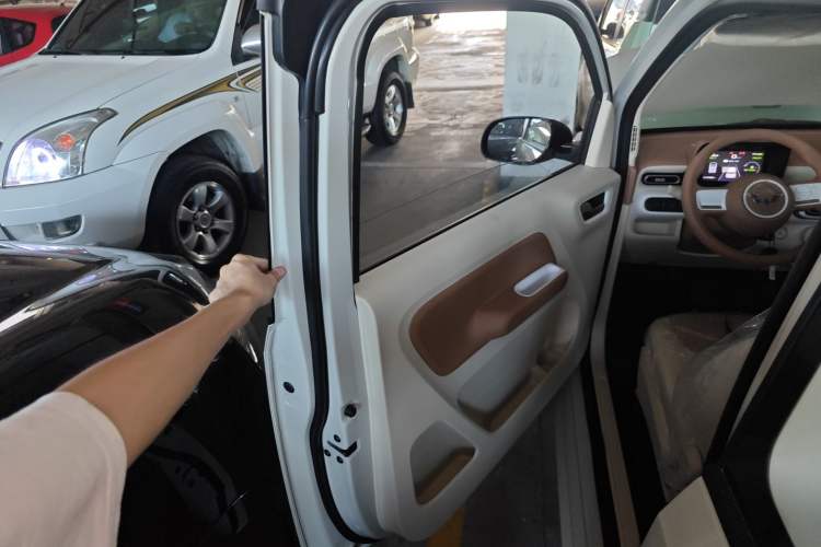 Used Wuling Hongguang MINIEV 2024 3rd Generation 215km Youth Edition