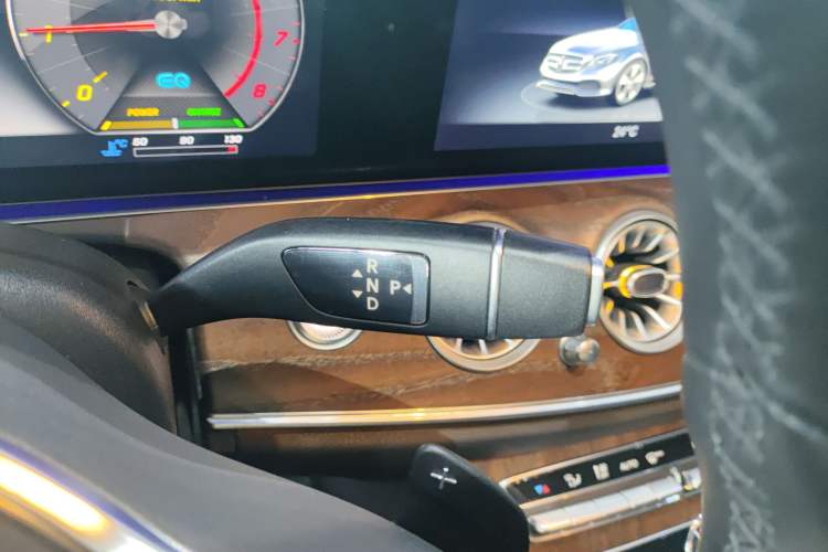 Used Mercedes-Benz E-Class 2019 E 260 L