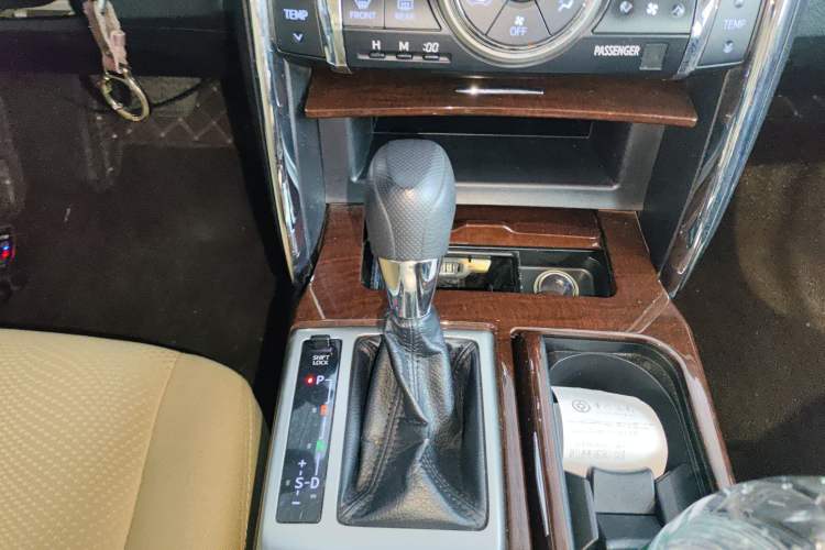 Used Toyota Reiz 2013 2.5S Elite Edition
