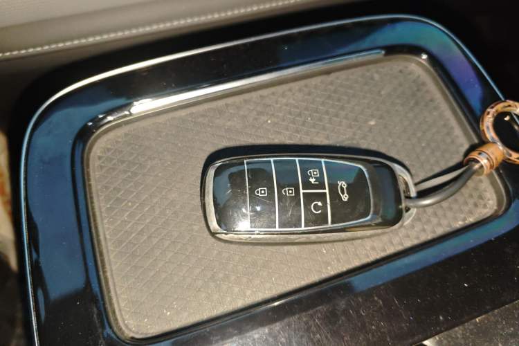 Used AION V 2023 Plus 70 Smart Enjoyment Seven-Seater Edition Ternary Lithium
