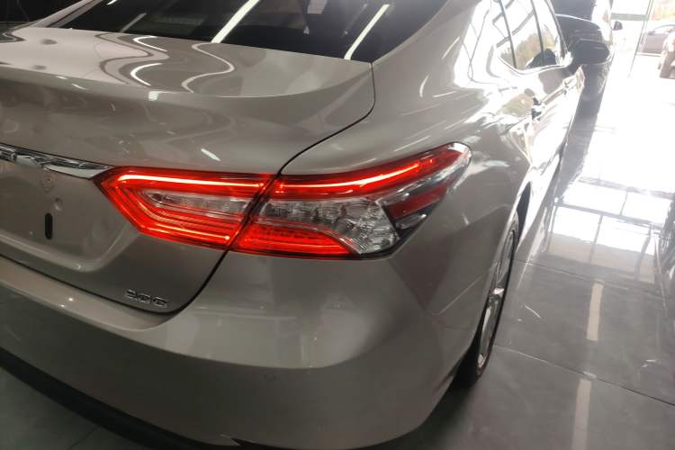Used Toyota Camry 2021 2.0G Luxury Edition