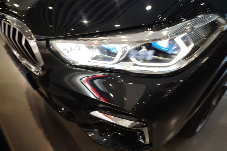 Used BMW X5 2022 Restyled xDrive 40Li M Sport Package
