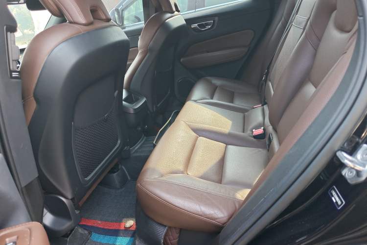 Used Volvo XC60 2021 T5 4x4 Smart Luxury Edition
