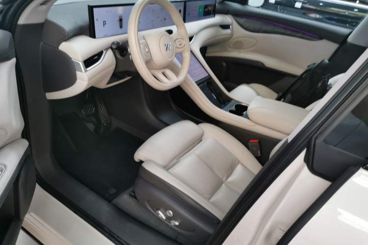 Used  LS6 2023 Max Extended-Range Version
