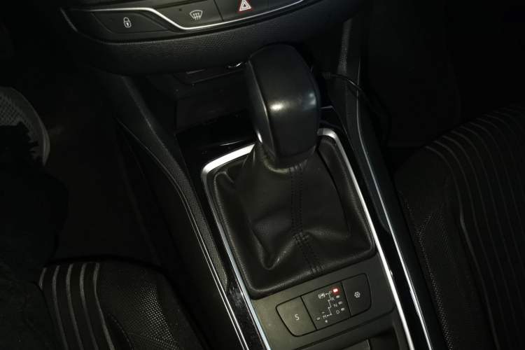 Used Peugeot 408 2018 Revised 350THP Automatic Luxury Edition
