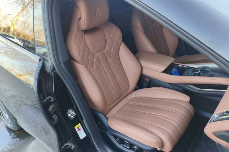 Used BYD Song L EV 2024 662 km Excellence Version
