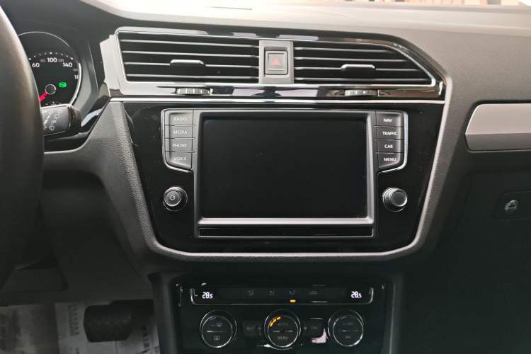 Used Volkswagen Tiguan L 2018 330TSI Automatic Two-Wheel Drive Comfort Edition