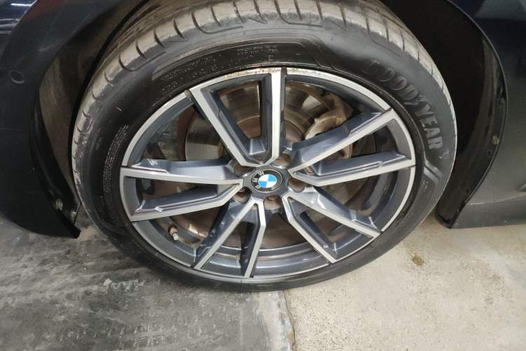 Used BMW 3 Series 2021 Second Facelift 325Li M Sport Package
