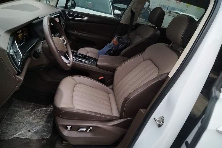 Used Volkswagen Viloran 2024 330TSI Luxury Edition