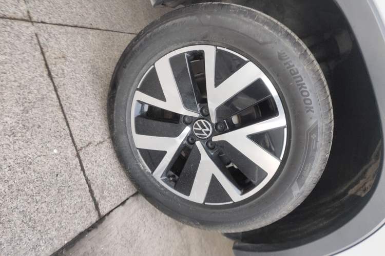 Used Volkswagen Tayron 2023 300TSI Two-Wheel-Drive Luxury Plus Advanced Edition