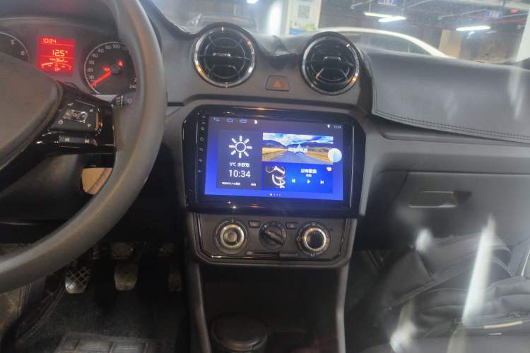 Used Volkswagen Jetta 2017 1.4L Manual Fashion Edition
