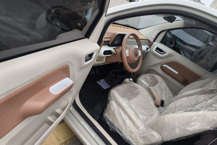 Used Wuling Hongguang MINIEV 2024 3rd Generation 215km Youth Edition
