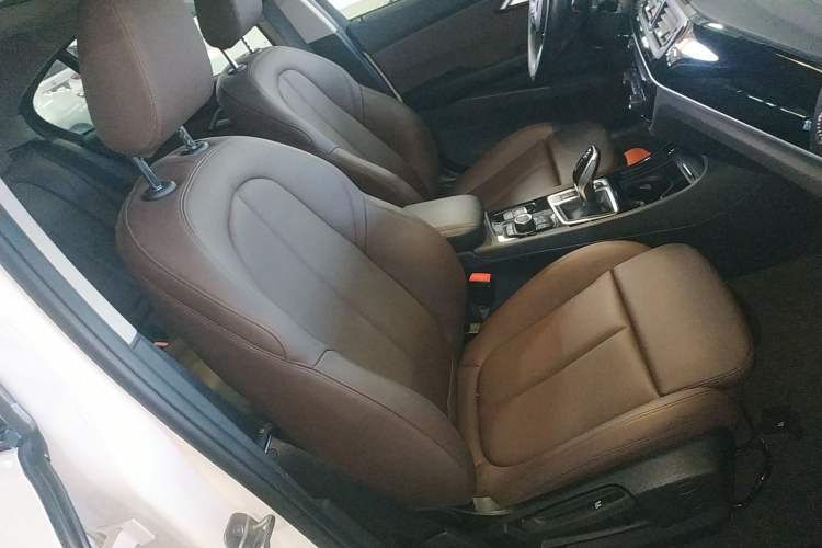 Used BMW 1 Series 2020 125i Leading Model M Sport Package