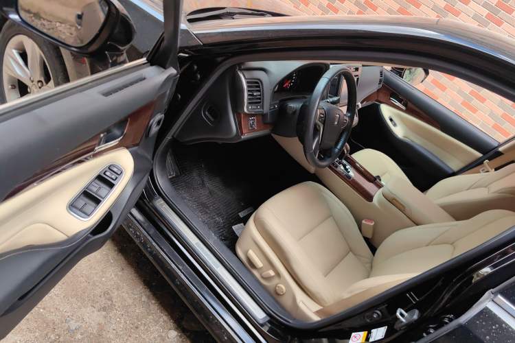 Used Toyota Crown 2015 2.0T Fashion Edition