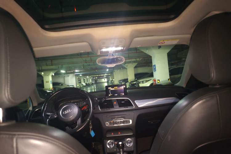 Used Audi Q3 2015 30 TFSI Comfort Model
