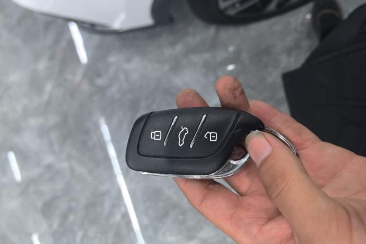 Used Roewe RX3 2020 1.6L CVT 4G Connected Ultra-Fun Elite Edition
